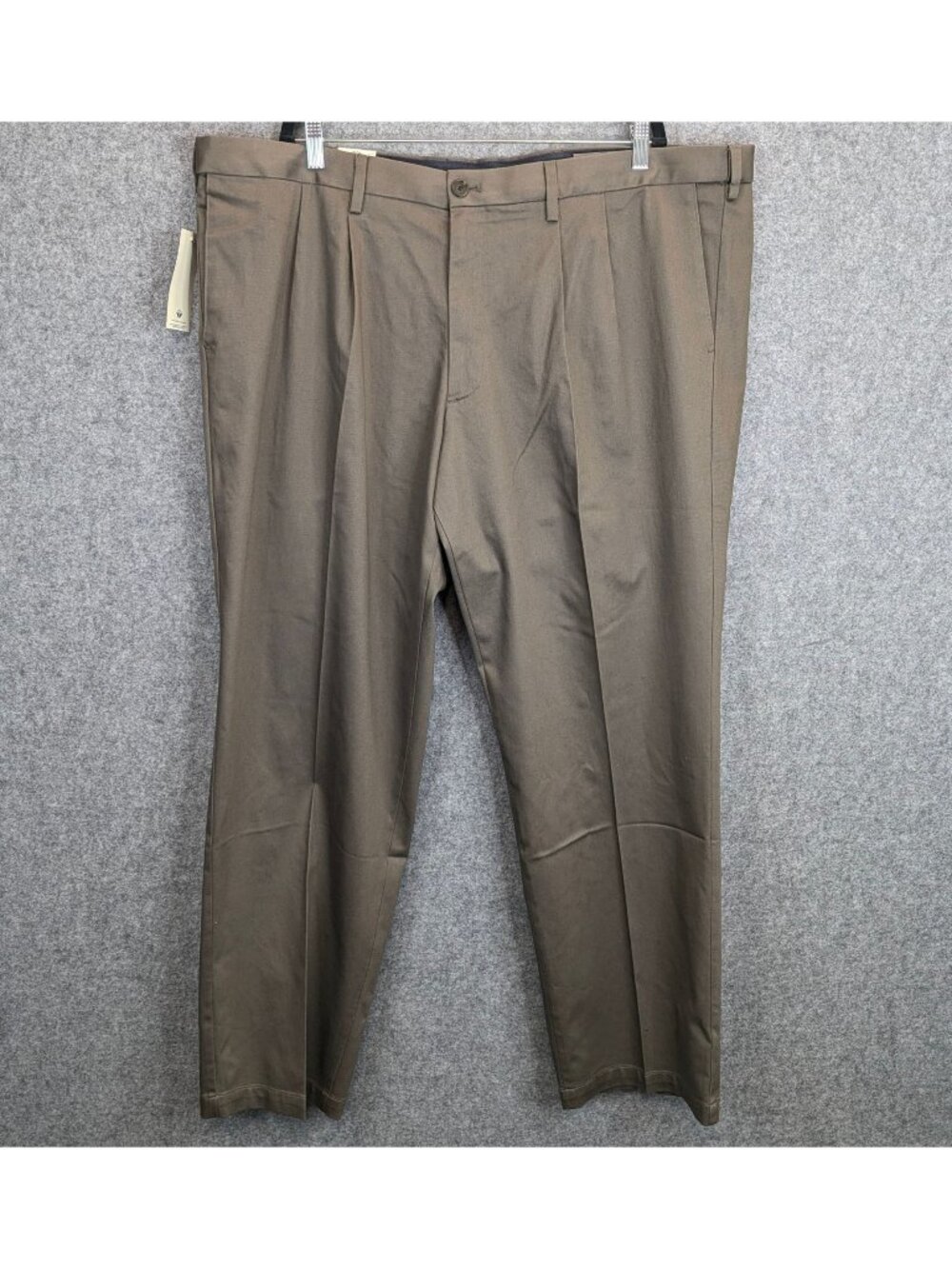 Dockers Khaki Big Tall Classic Fit Pleated Pants Lux Cotton Stretch 46x32 Flex